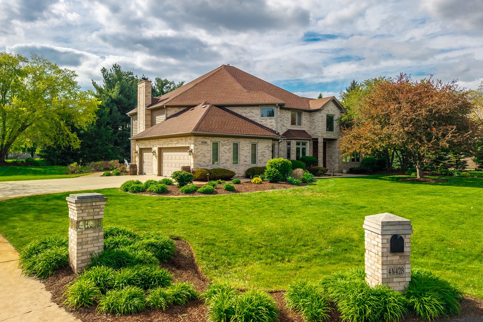 4N428 KINGSWOOD Court — Wayne, IL 60184