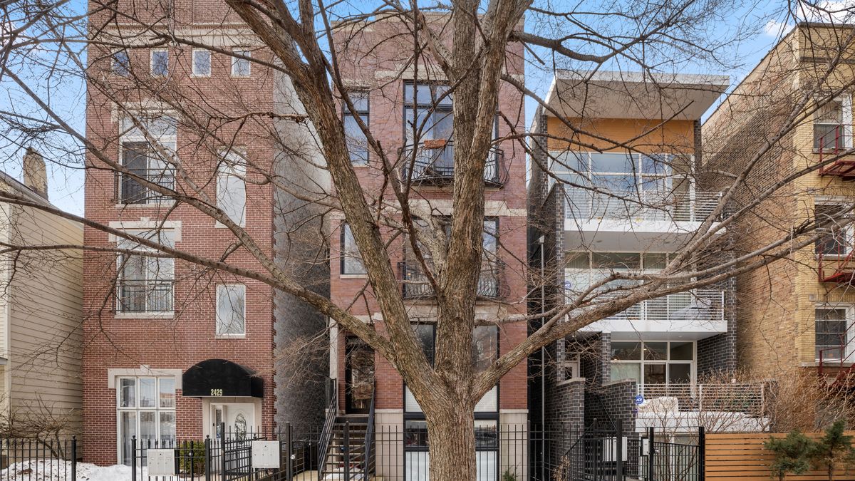 2431 Walton Street, Chicago, IL 60622