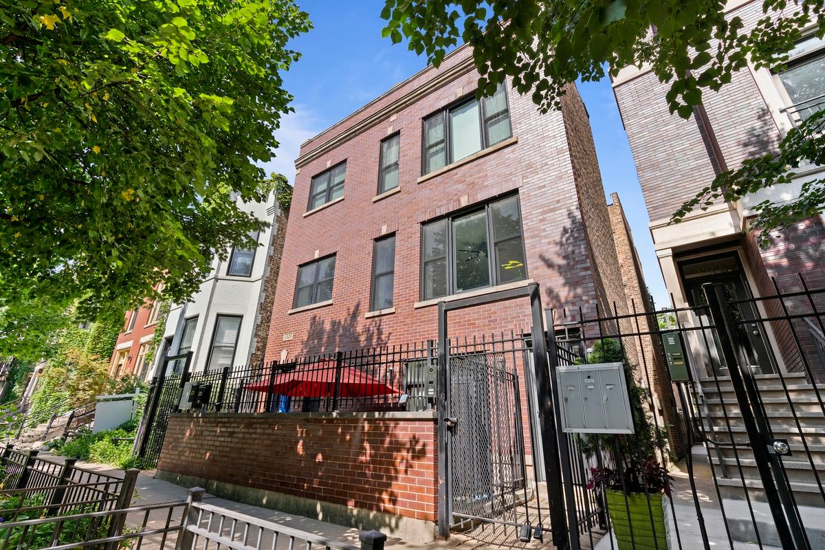 1525 Claremont Avenue, Chicago, IL 60622