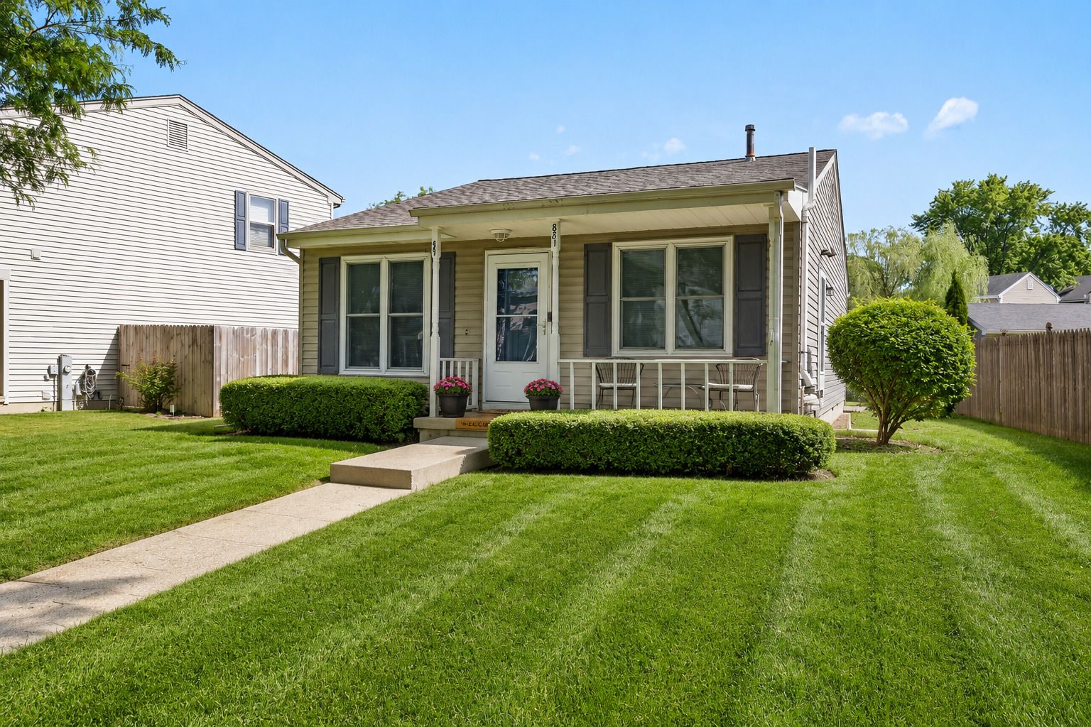 881 Manchester Course — Geneva, IL 60134