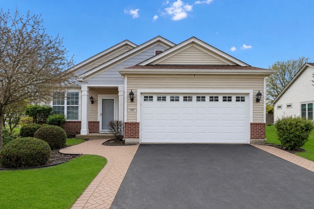 11667 Stonewater Crossing, Huntley, IL 60142