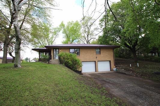 6704 ROCKTON Road, Roscoe, IL 61073