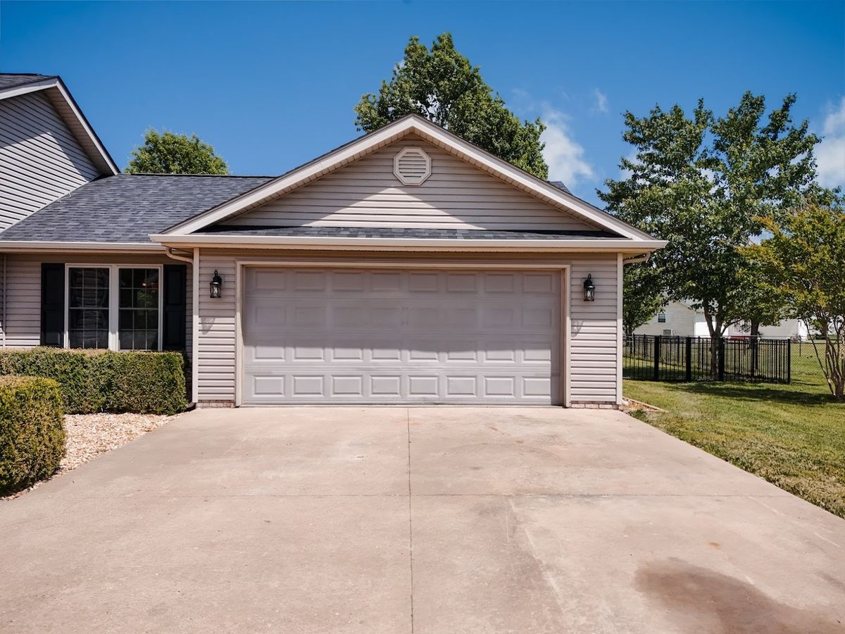 3216 Palomino Court, Herrin, IL 62948