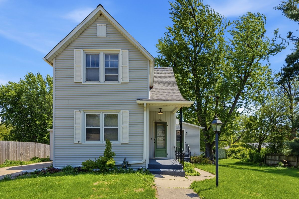 1713 5th Street, Clinton, IA 52732