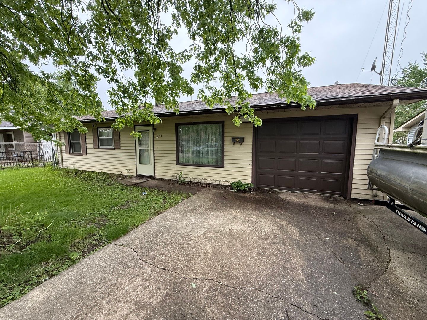 141 S Oakdale Avenue — Kankakee, IL 60901