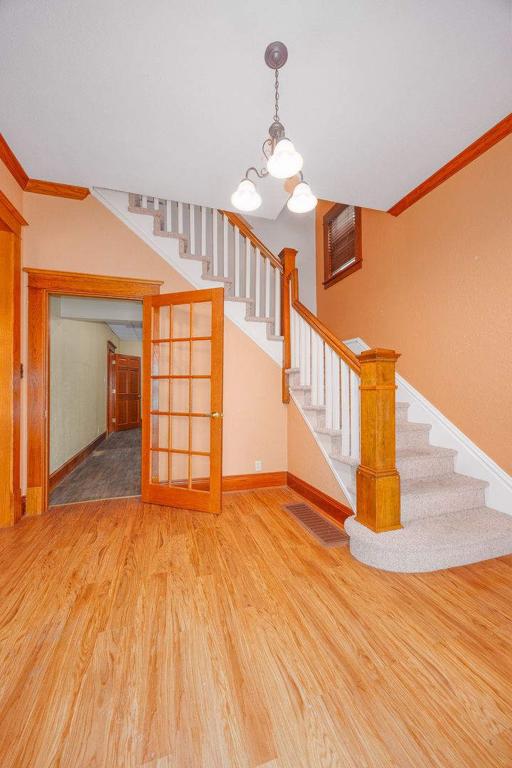 1015 W Main Street W, Salem, IL 62881