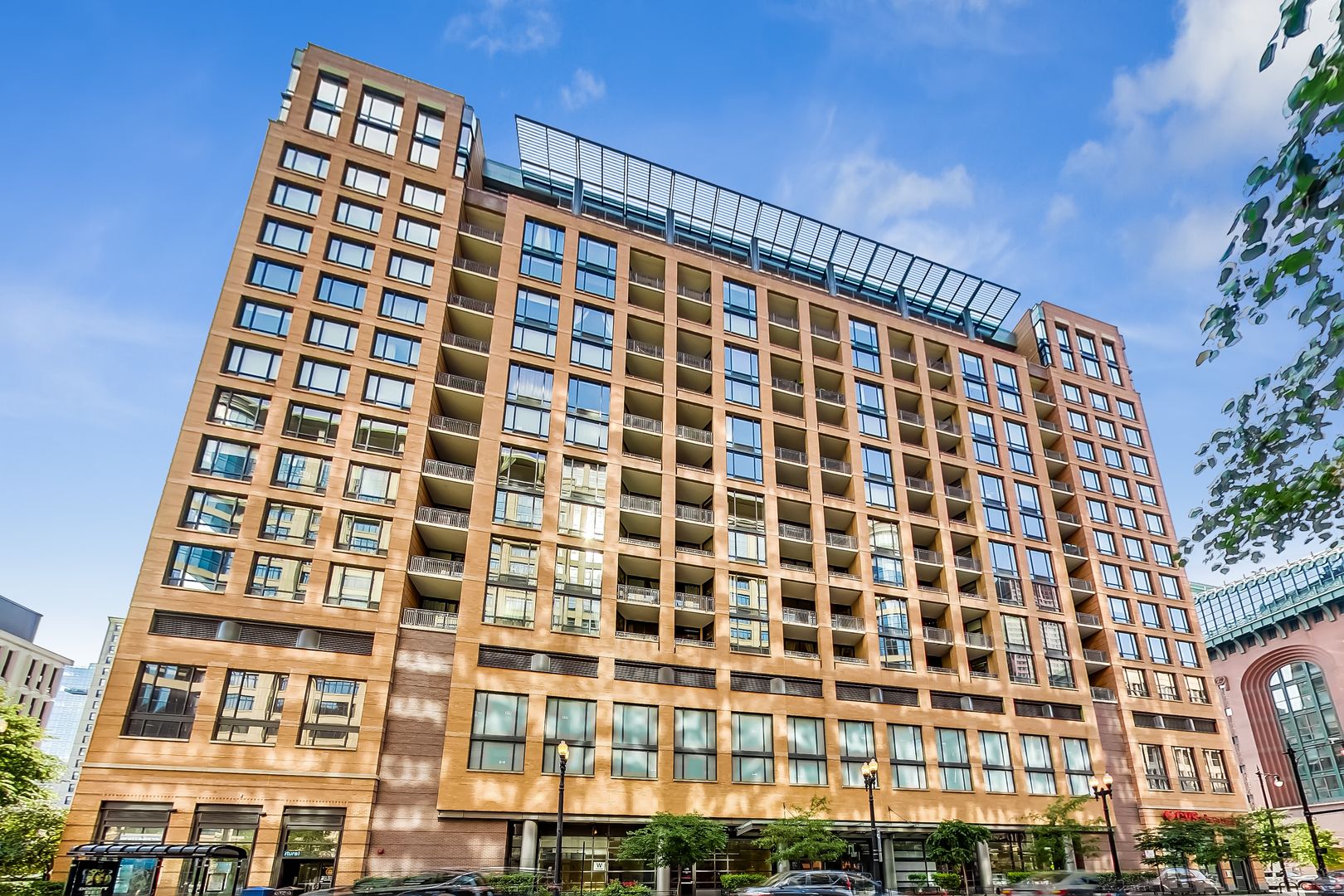 520 S State Street #705 — Chicago, IL 60605