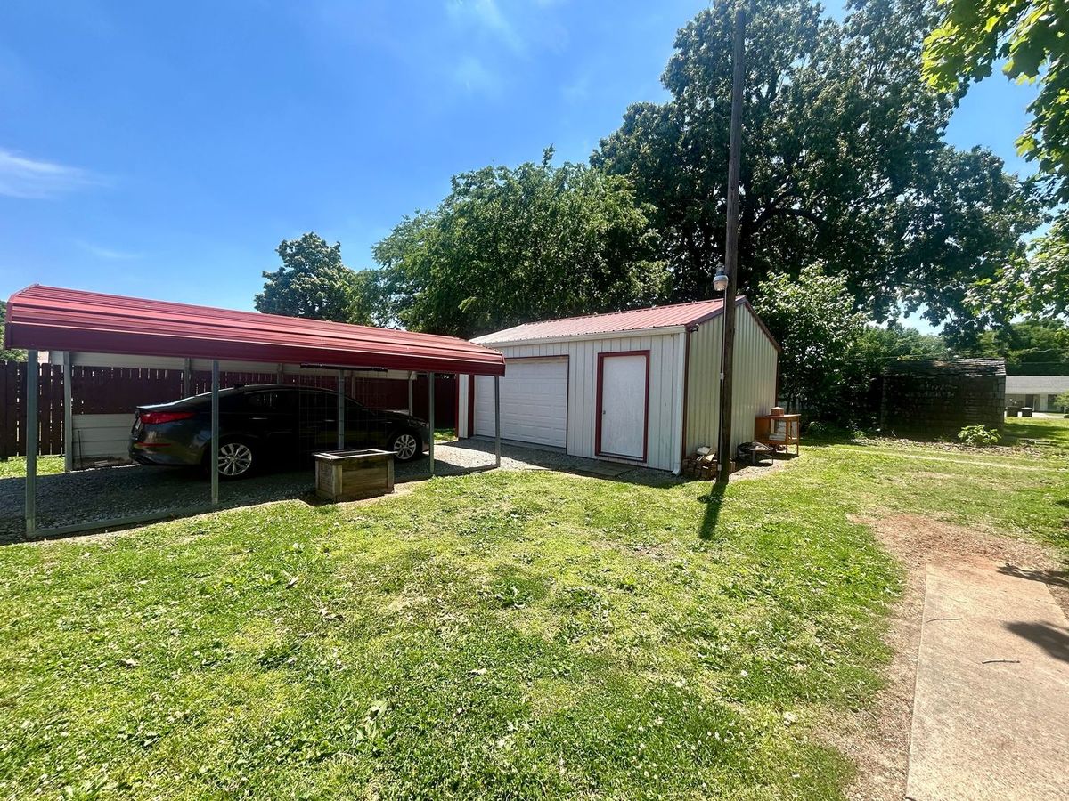 230 E 3rd Street, Brookport, IL 62910