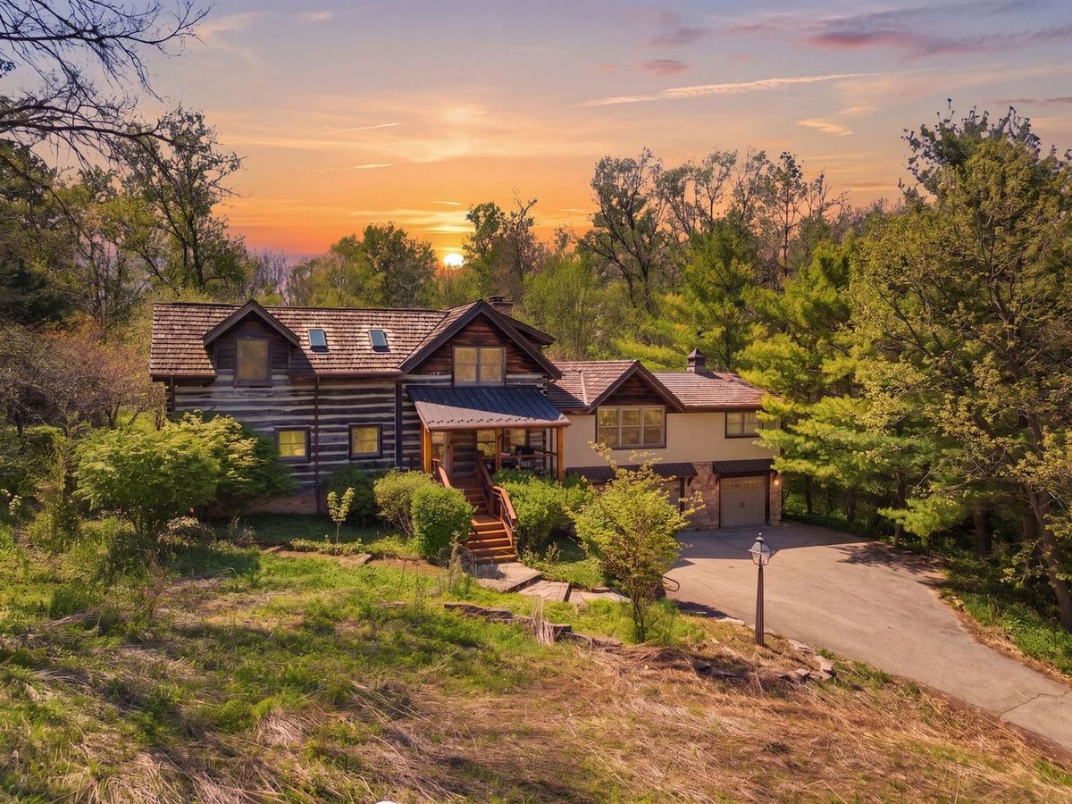 62 Surrey Lane, Barrington Hills, IL 60010