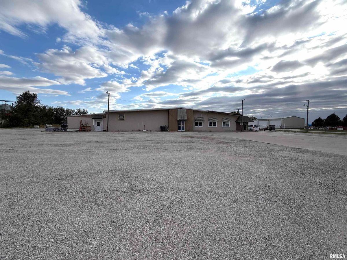 1708 SE 3rd Street, Aledo, IL 61231