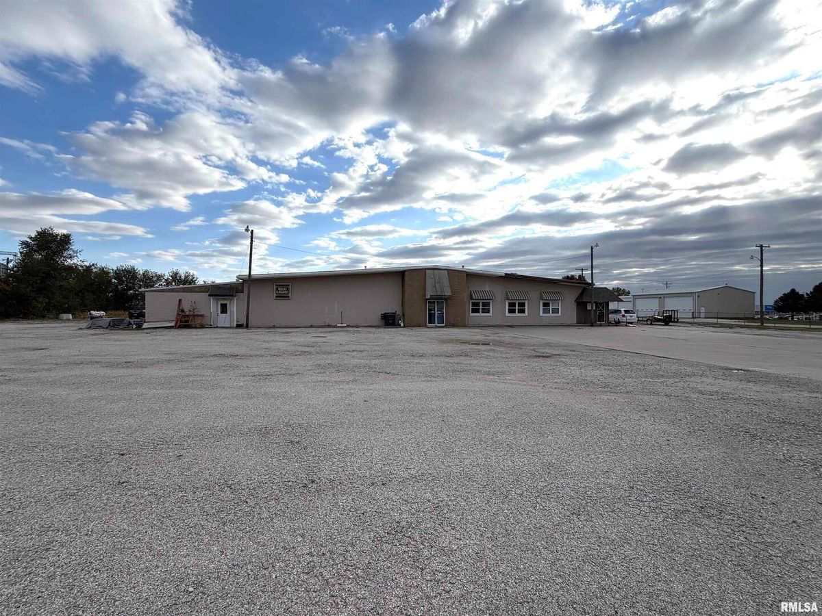 1708 SE 3rd Street, Aledo, IL 61231