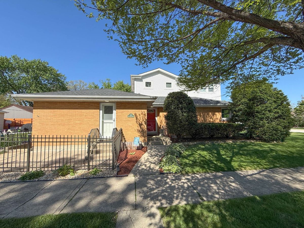 326 Chase Avenue, Lombard, IL 60148