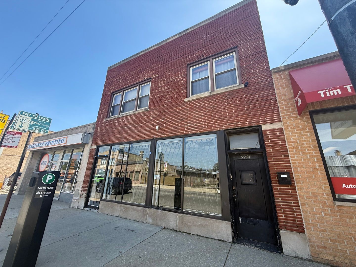 5221 W BELMONT Avenue — Chicago, IL 60641