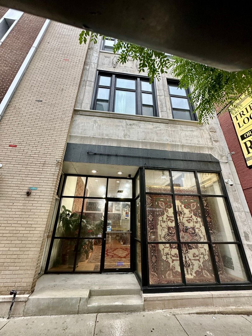 441 La Salle Drive, Chicago, IL 60654