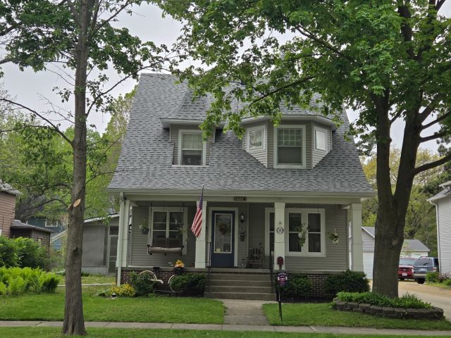 406 4th Street, Oregon, IL 61061