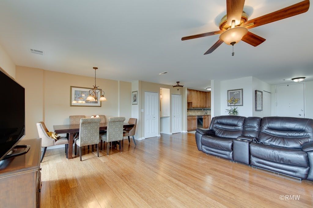 190 S WOOD DALE Road #507, Wood Dale, IL 60191