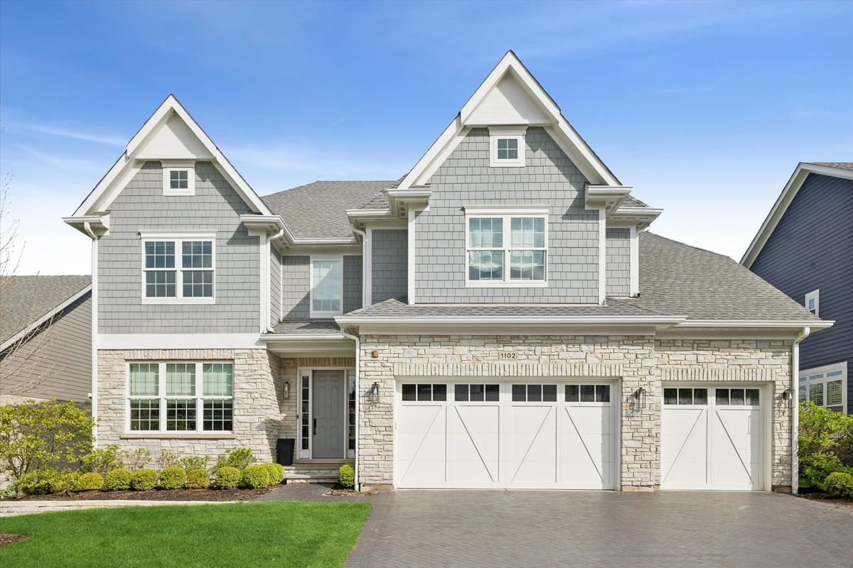 1102 White Pine Lane, Western Springs, IL 60558
