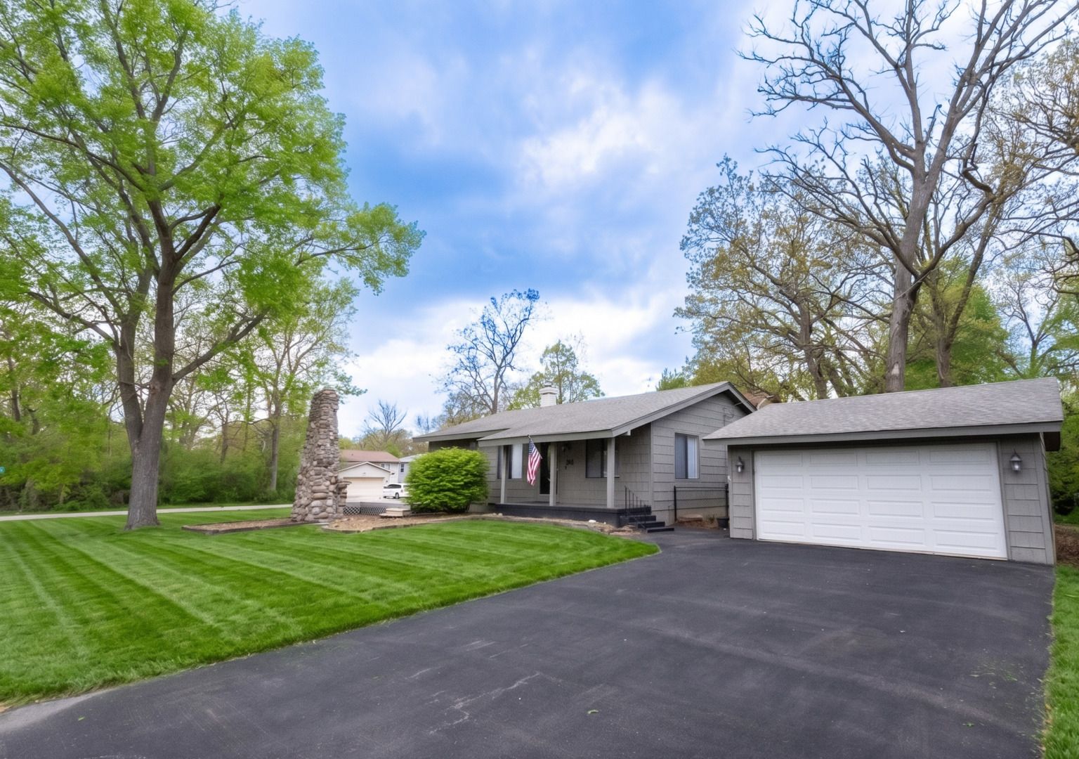 67 Honeysuckle Lane — Crystal Lake, IL 60014