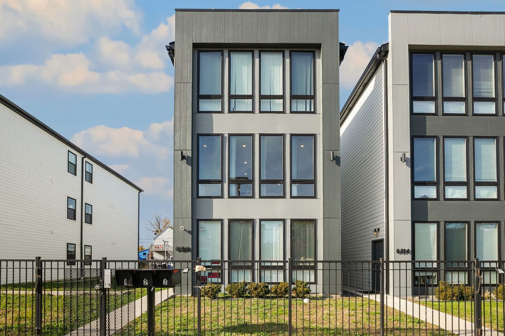 6316 S Evans Avenue — Chicago, IL 60637