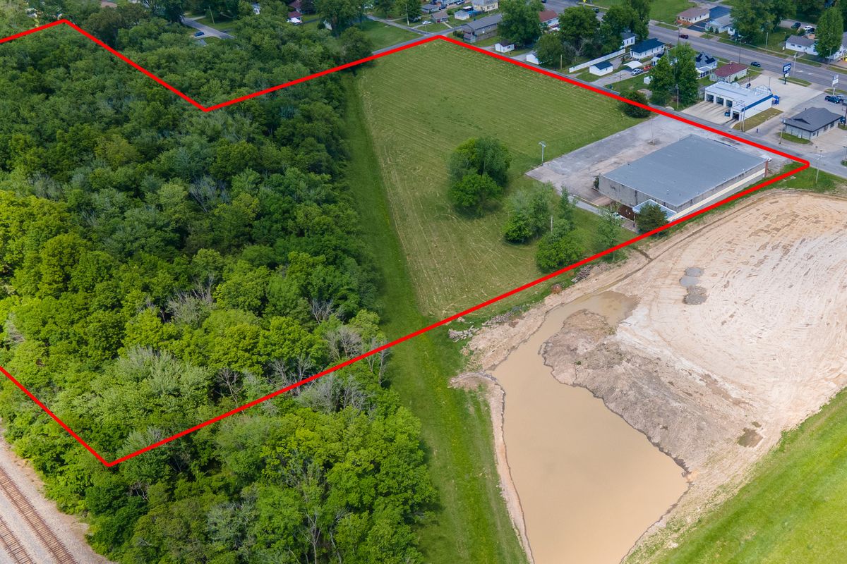 745 Sunset Avenue, Duquoin, IL 62832