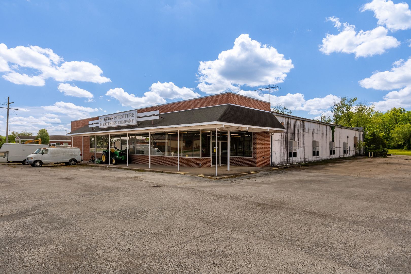 745 Sunset Avenue — Duquoin, IL 62832