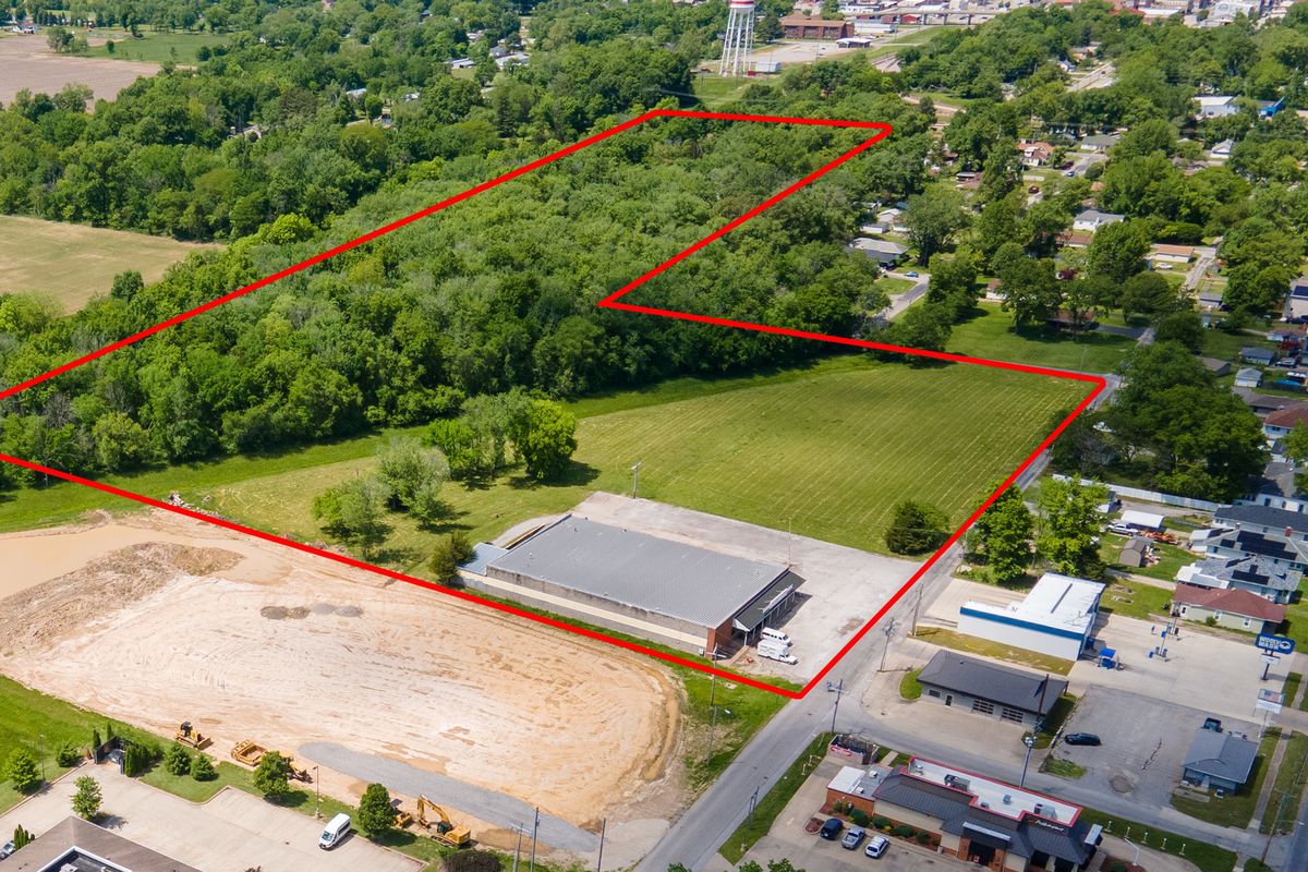 745 Sunset Avenue, Duquoin, IL 62832