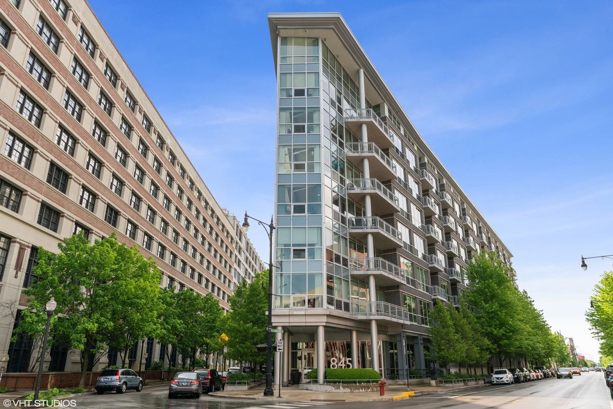845 KINGSBURY Street, Chicago, IL 60610