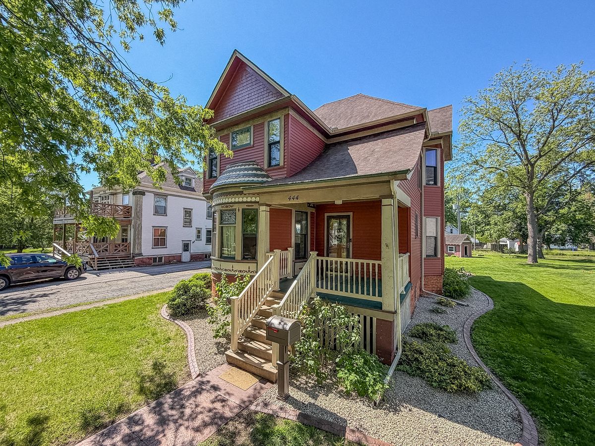 444 E Center Street, Paxton, IL 60957