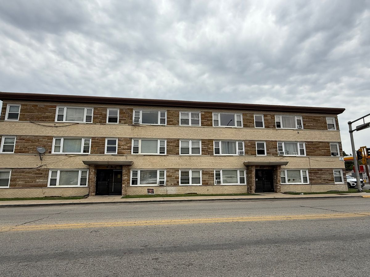 3443 Central Avenue, Cicero, IL 60804