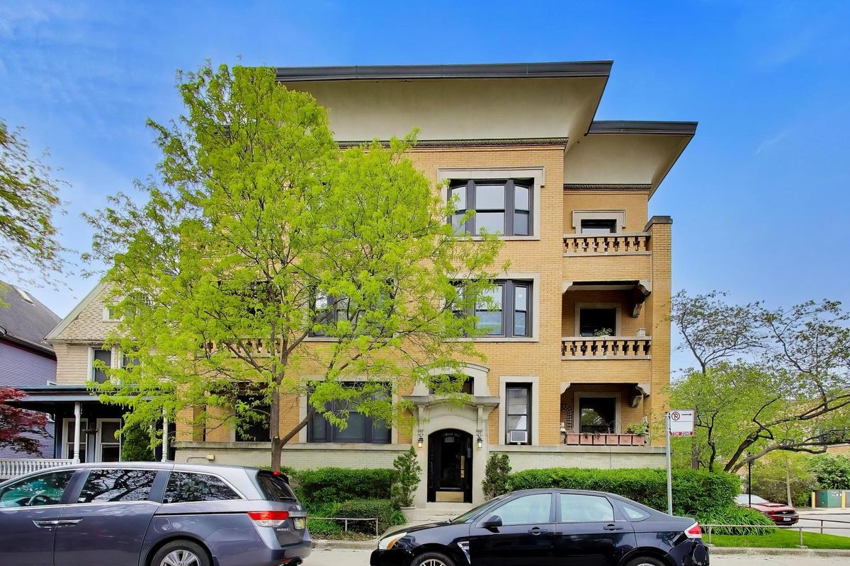 5400 Dorchester Avenue, Chicago, IL 60615