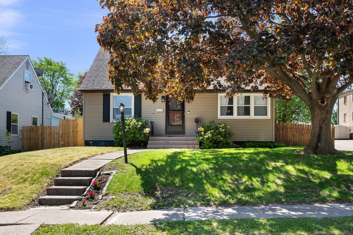 1629 Columbia Avenue, Davenport, IA 52804