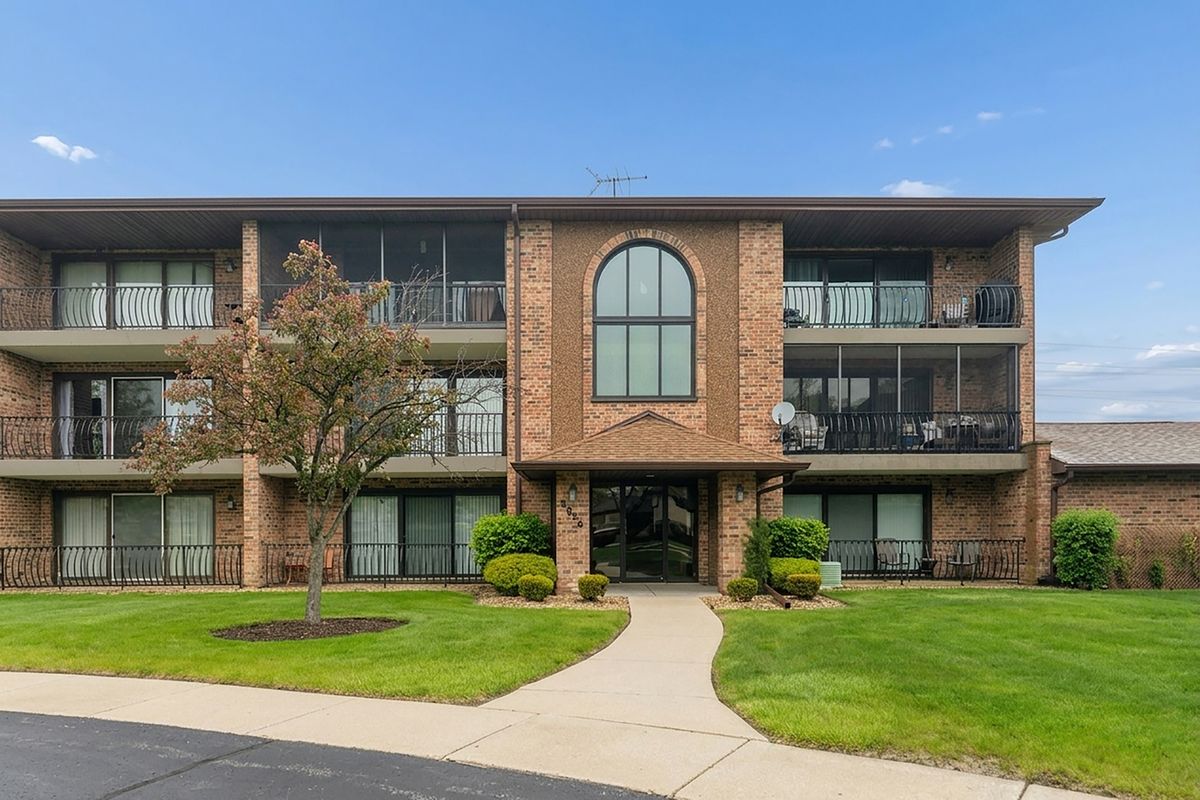 8826 140th Street, Orland Park, IL 60462