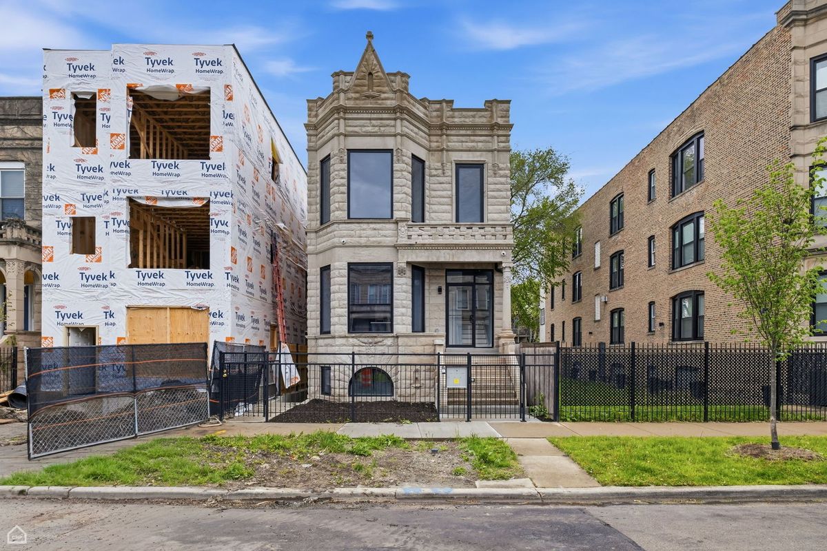 1544 Sawyer Avenue, Chicago, IL 60623