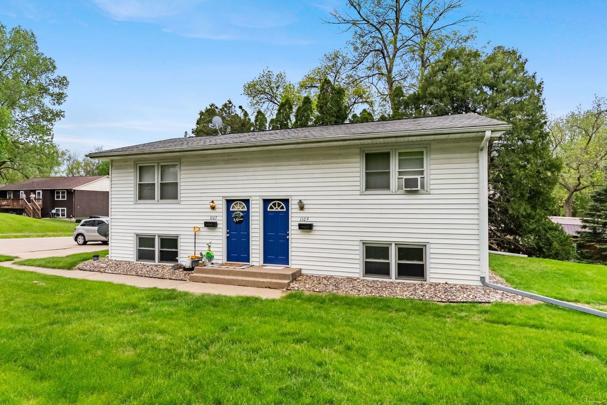 1109 8th Avenue, Silvis, IL 61282