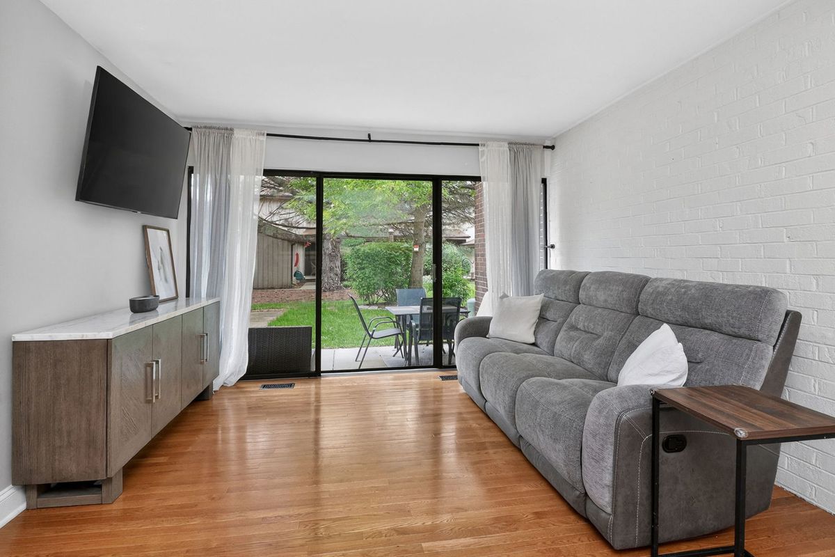 2S638 Enrico Fermi Court #0, Warrenville, IL 60555
