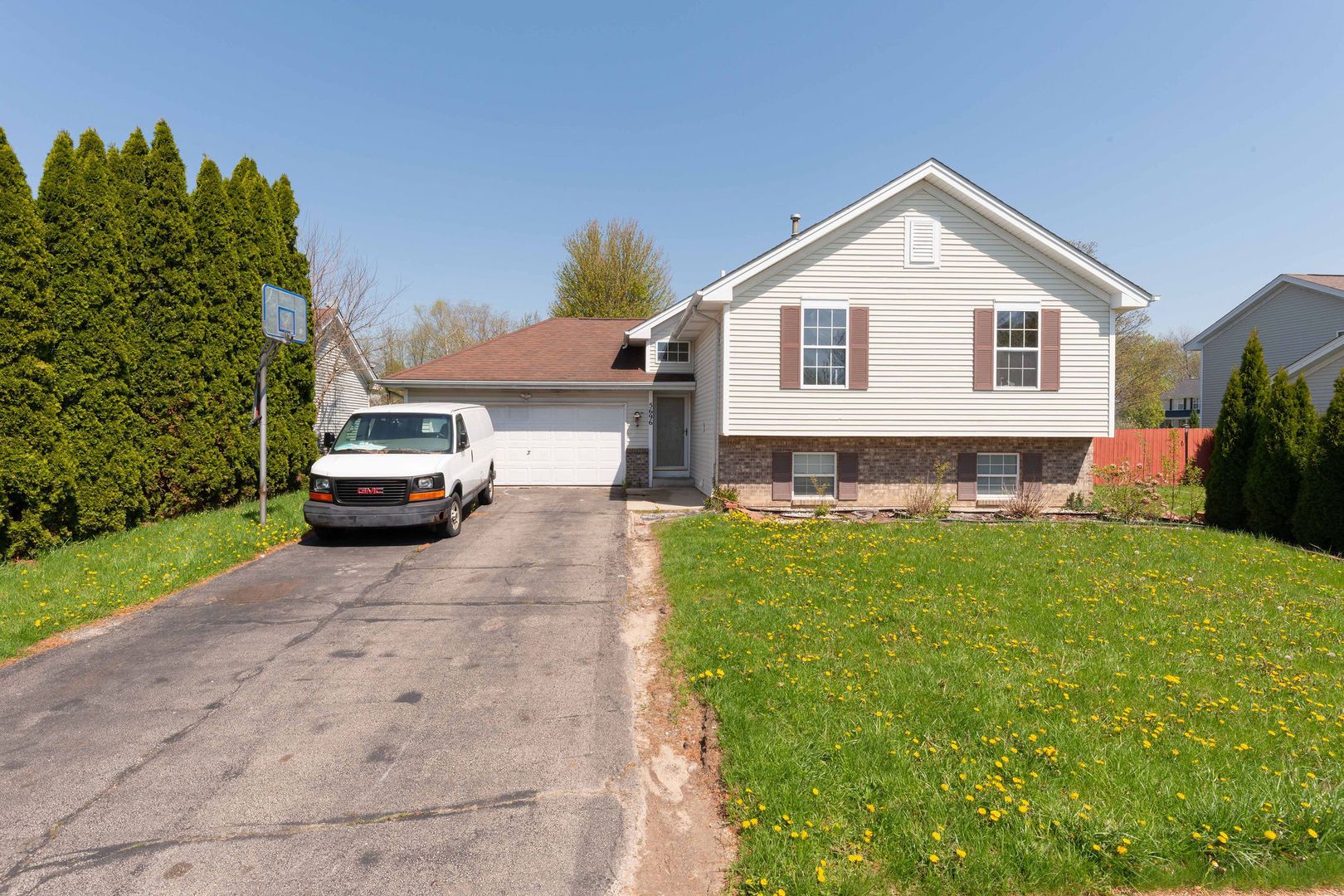 5696 Heidi Drive — Rockford, IL 61109