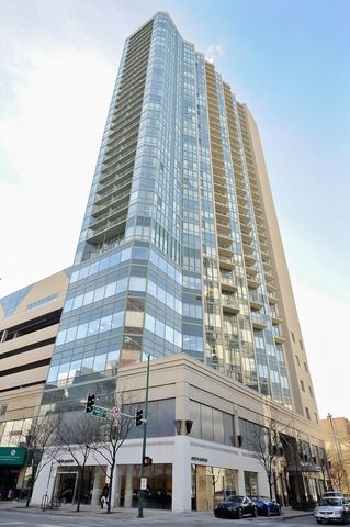 111 Maple Street, Chicago, IL 60610