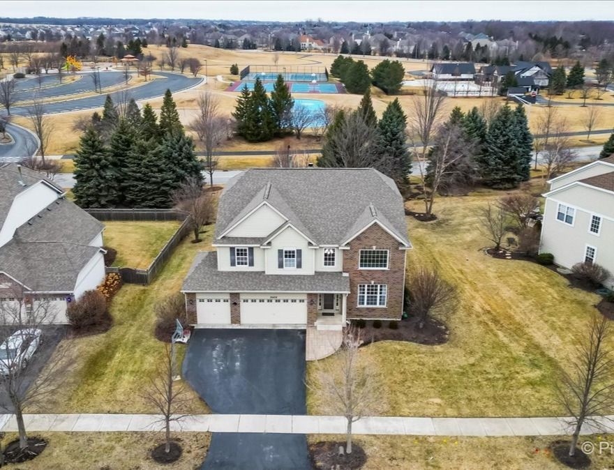 26428 Rustling Birch Way, Plainfield, IL 60585
