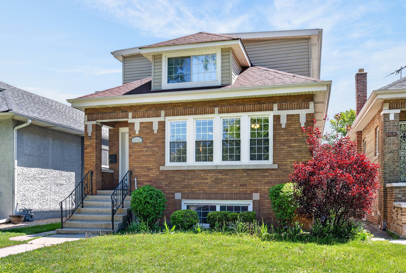3741 Clinton Avenue — Berwyn, IL 60402