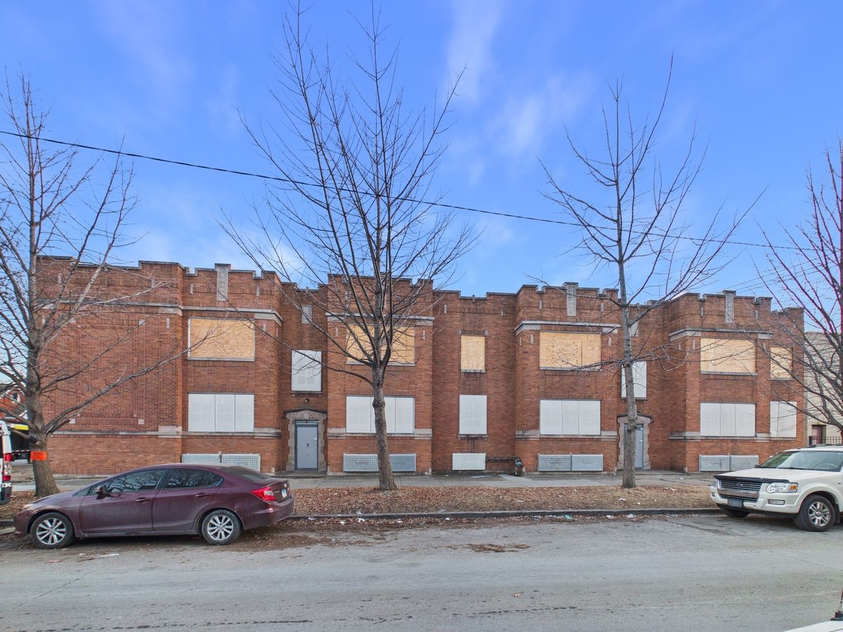 6602 Troy Street, Chicago, IL 60629