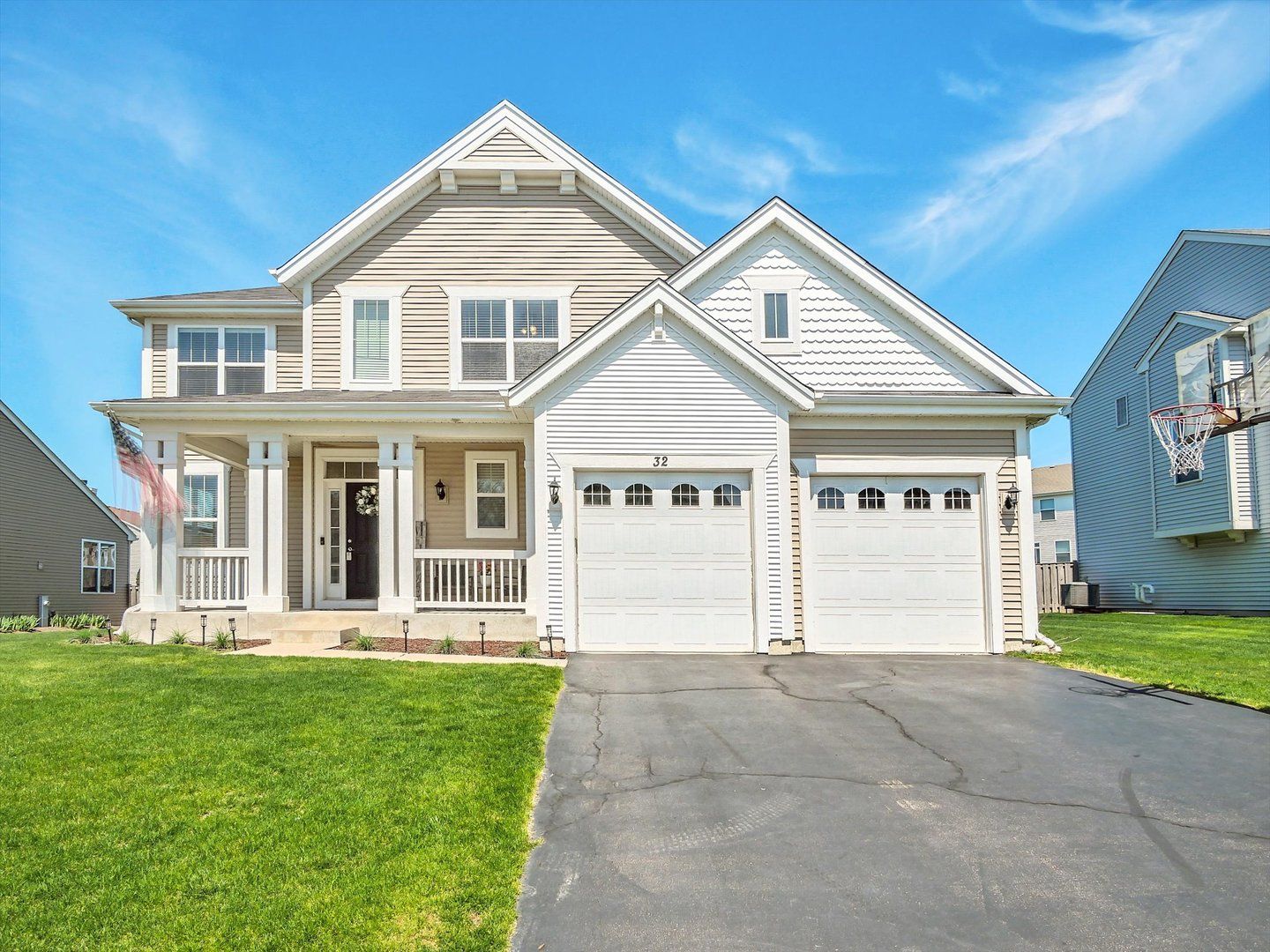 32 Catamaran Circle — Pingree Grove, IL 60140