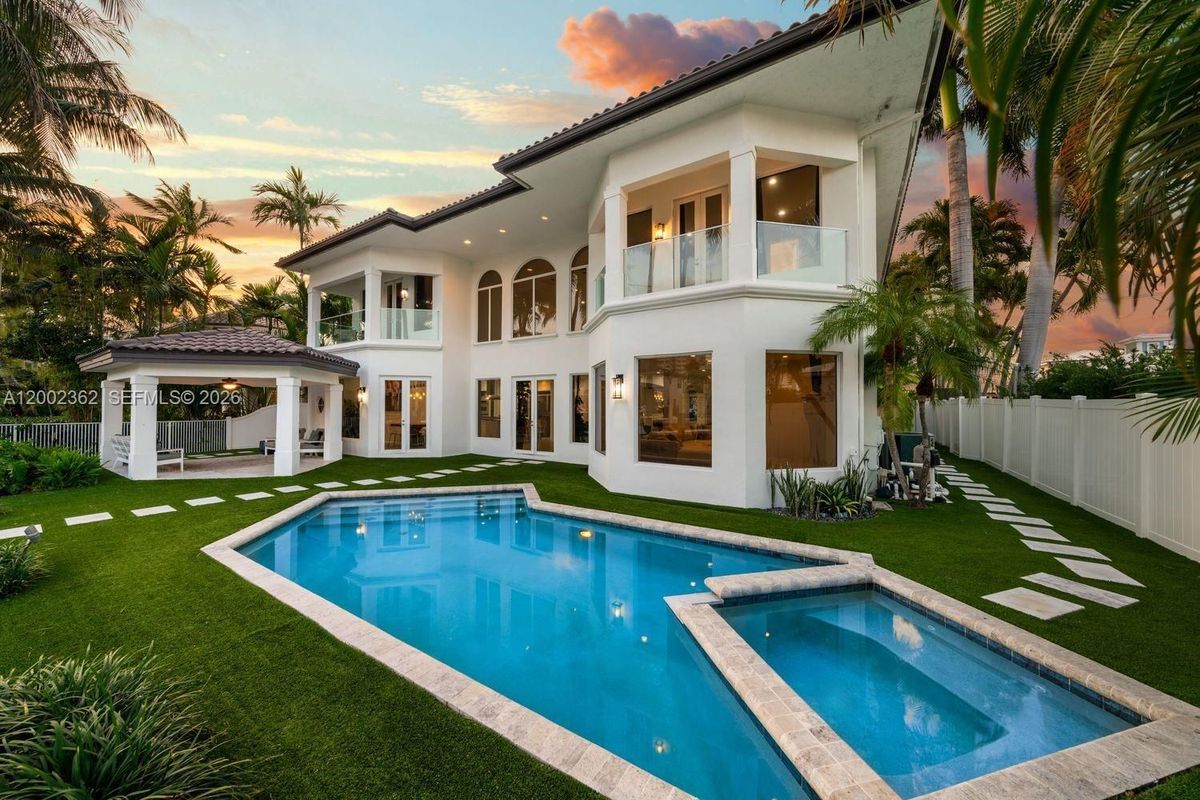 2614 Castilla Isle, Fort Lauderdale, FL 33301