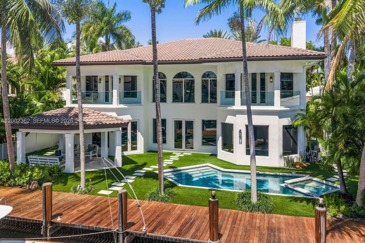 2614 Castilla Isle, Fort Lauderdale, FL 33301