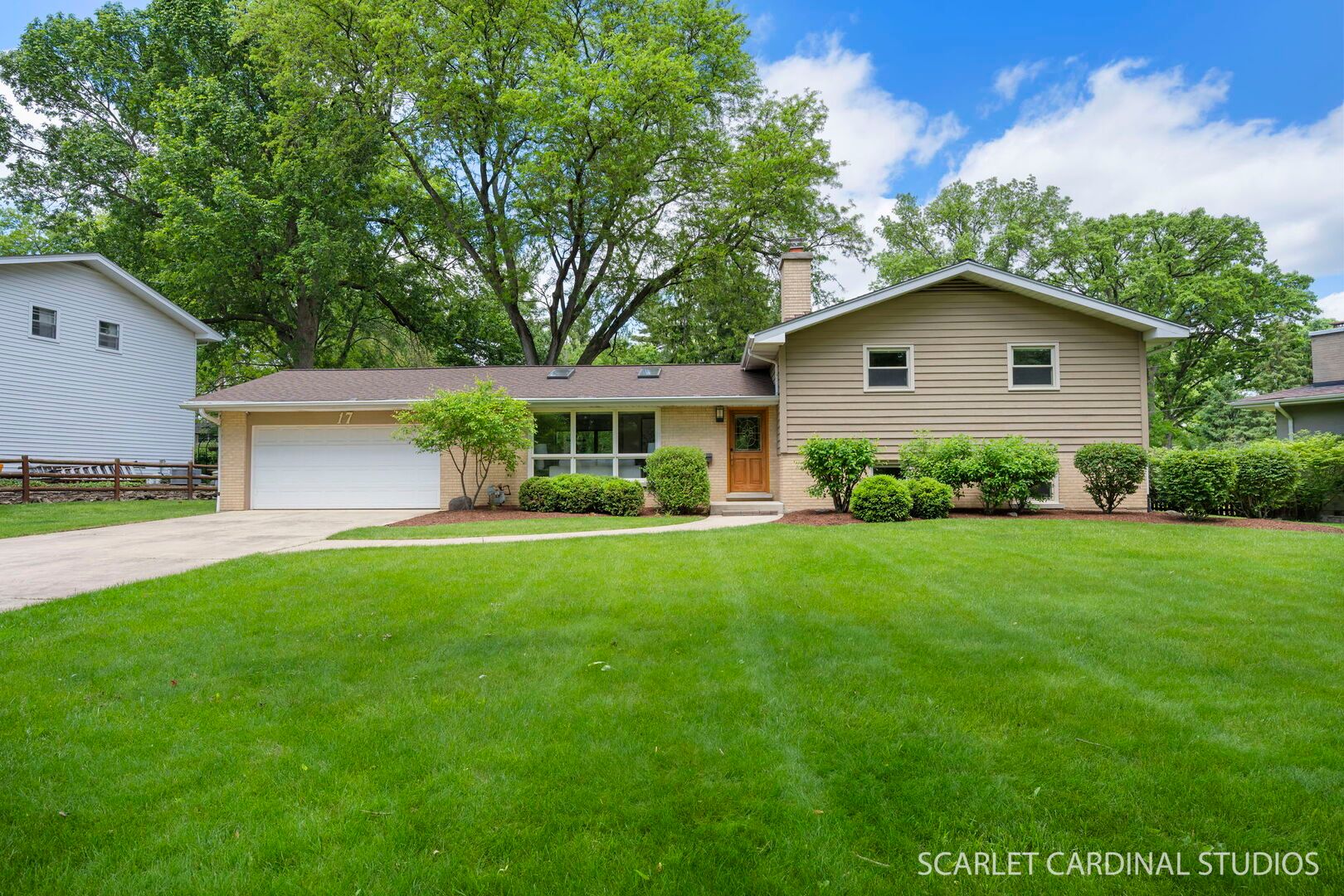 17 Meisinger Lane — Naperville, IL 60540