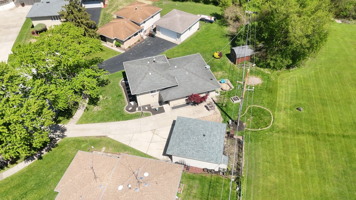 16409 Laura Lane, Oak Forest, IL 60452