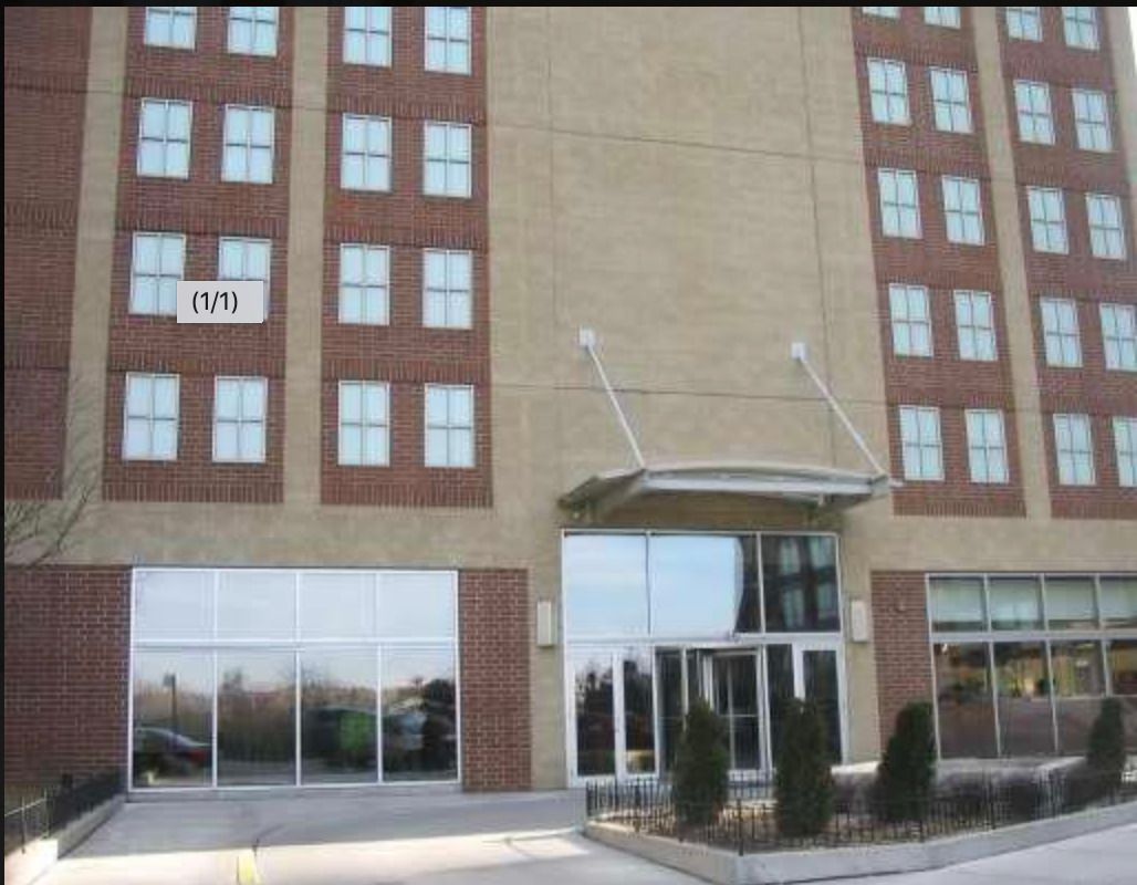 645 Kingsbury Street, Chicago, IL 60654