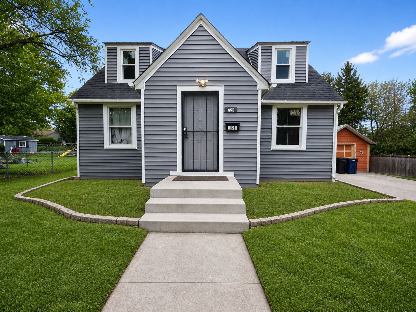 720 Adams Street — Elgin, IL 60123