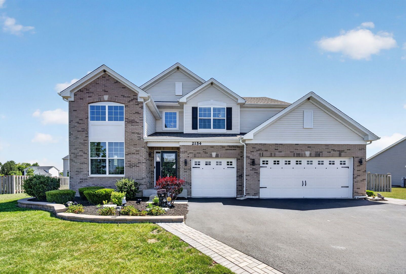 2154 Hartfield Avenue — Yorkville, IL 60560