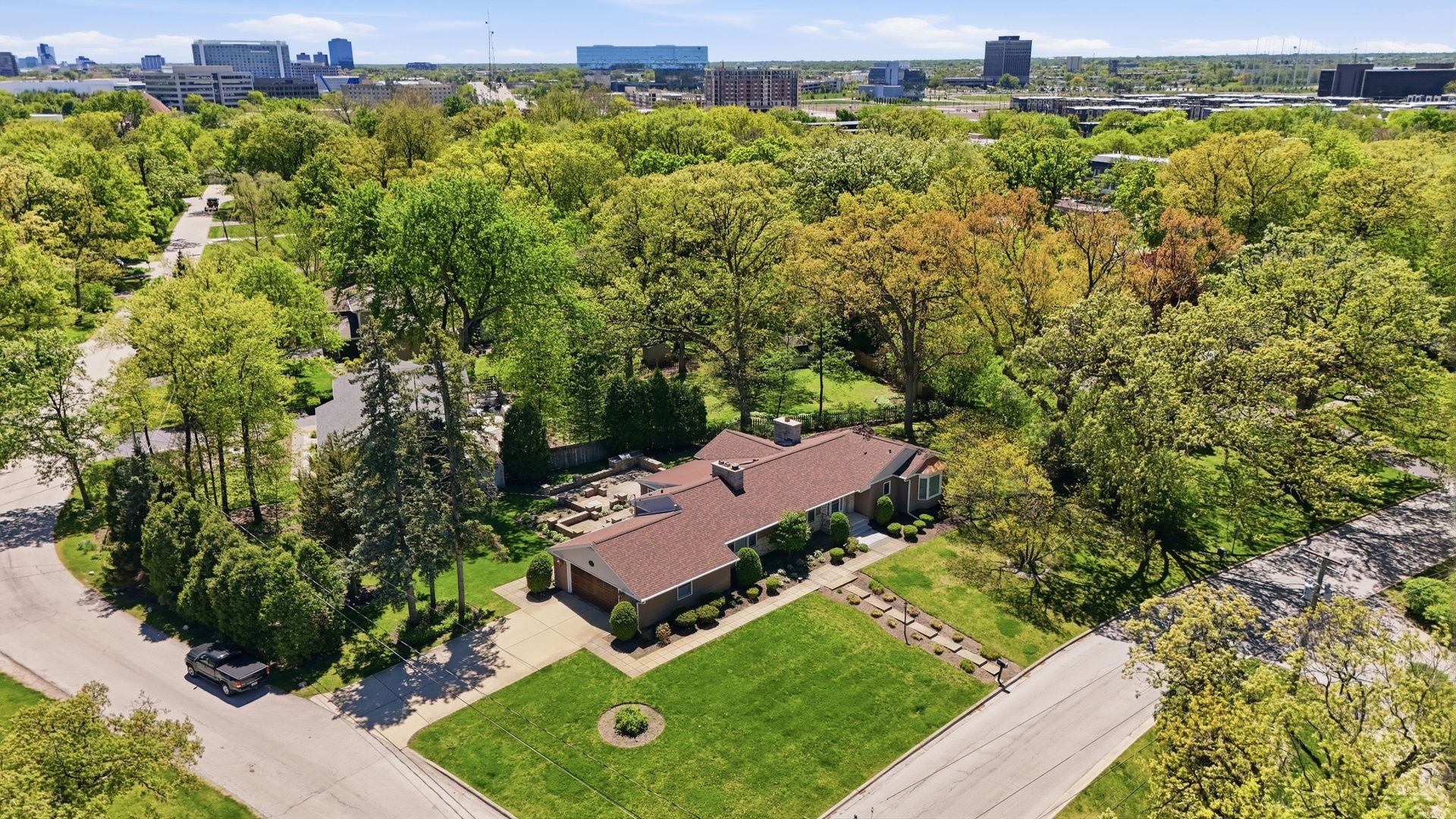 29 Brookdale Lane — Palatine, IL 60067