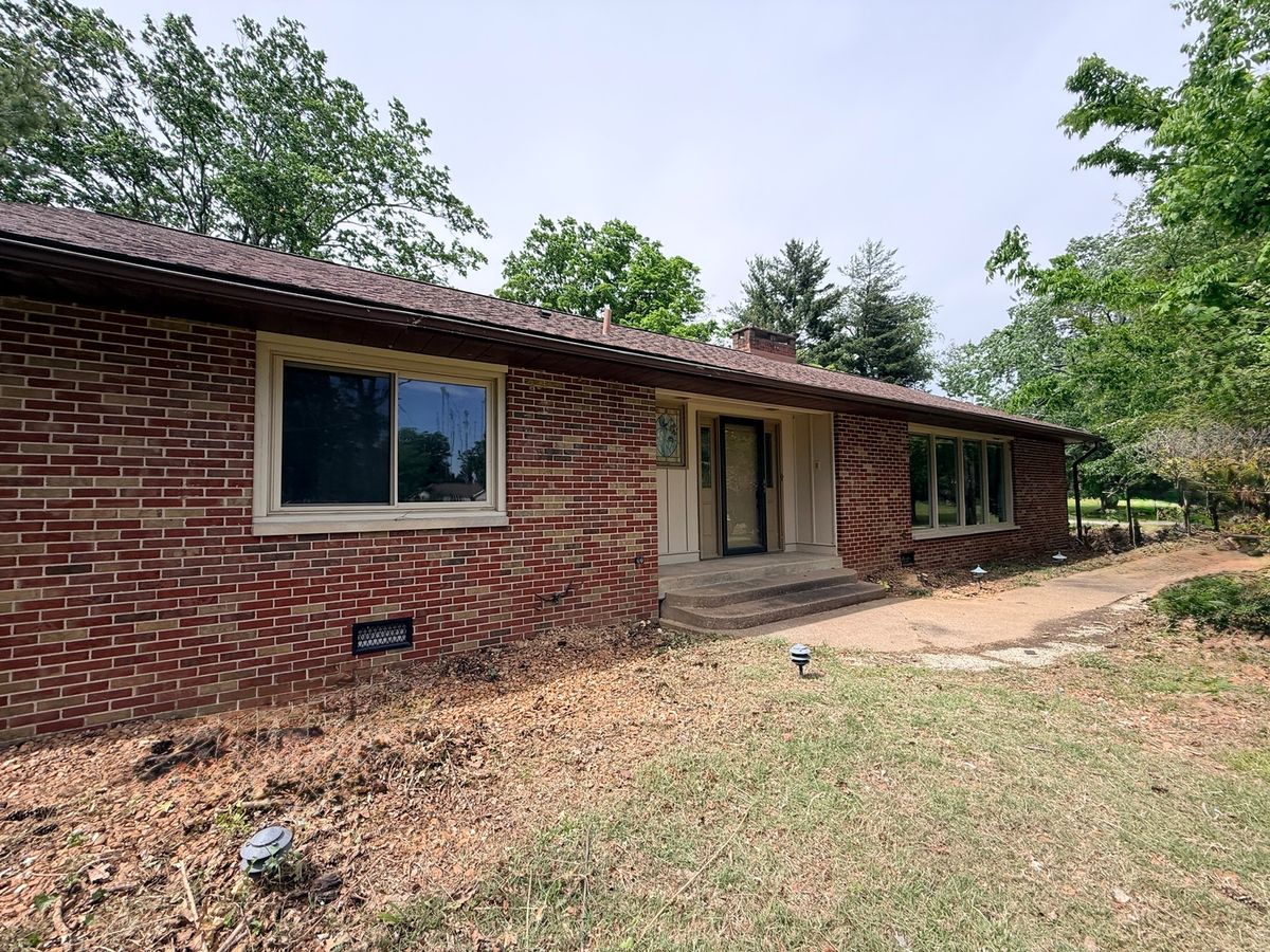1400 Miller Drive, Herrin, IL 62948